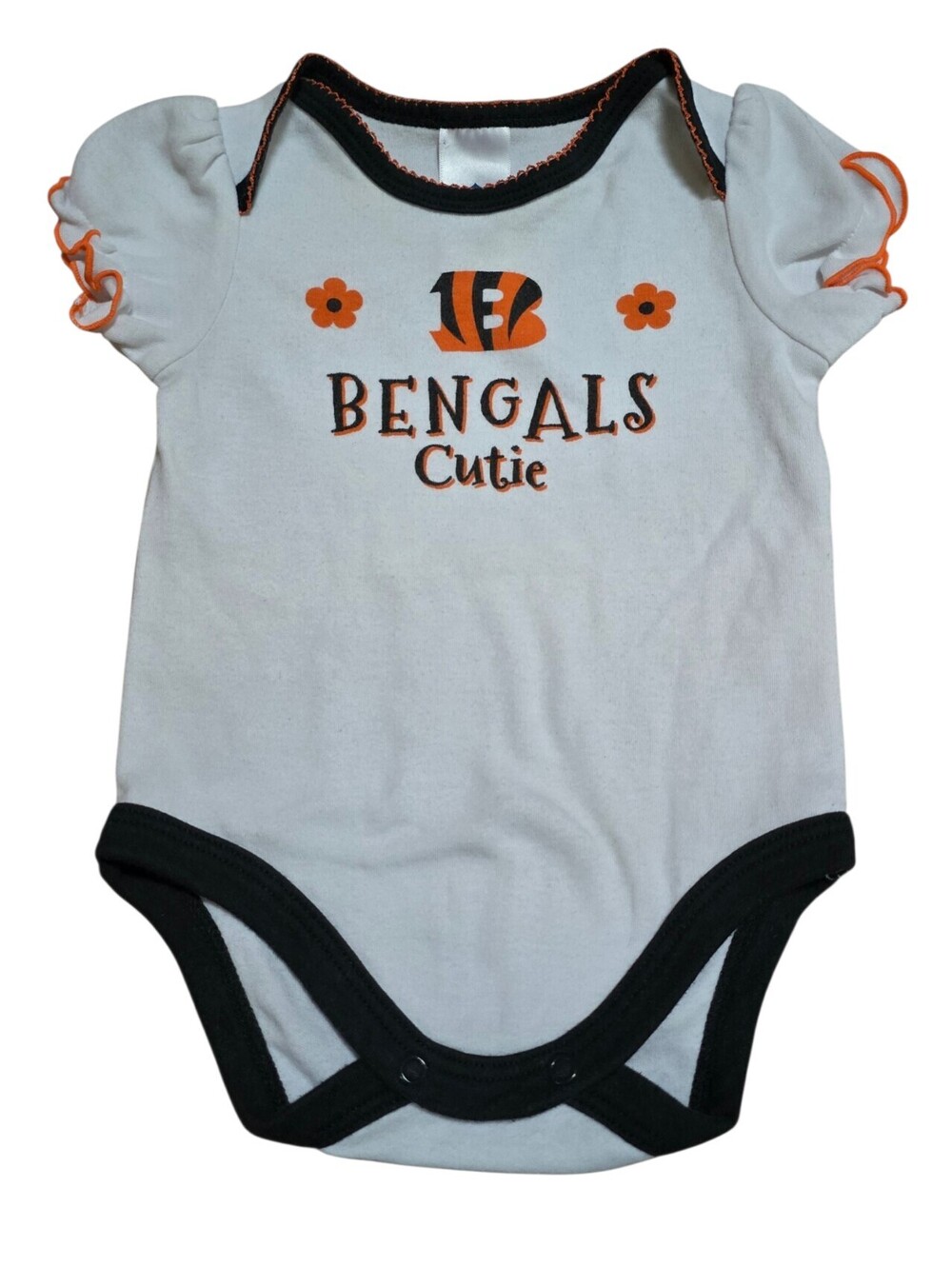 NFL Team Apparel Cincinnati Bengals Cutie Baby Bodysuit 0-3 Months